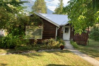 House for Sale, 602 Munro Street, Nelson, BC