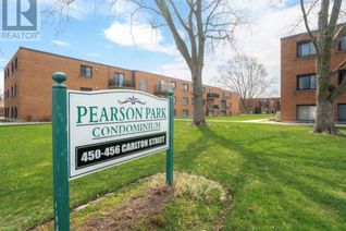 Condo Apartment for Rent, 450 Carlton Street Unit# 31, St. Catharines, ON