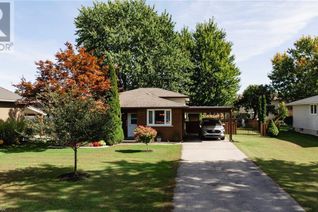 Detached House for Sale, 205 Spence Cr Crescent, Mitchell, ON