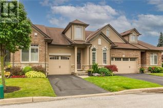 Condo Townhouse for Sale, 4 Toulon Avenue, Hamilton (Ancaster), ON