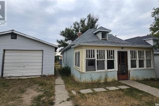 House for Sale, 2470 Proton Avenue, Gull Lake, SK