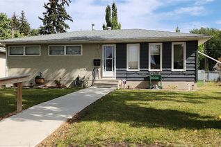 Bungalow for Sale, 17 Young Crescent, Saskatoon, SK