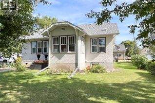 Detached House for Sale, 401 Kinistino Avenue W, Kinistino, SK