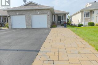 Townhouse for Sale, 862 Eighth Street, Renfrew, ON