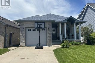 Detached House for Sale, 638 Kennard Crescent, Kincardine, ON