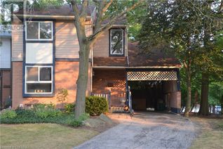 Freehold Townhouse for Sale, 1002 N Elizabeth Place W, Oakville, ON