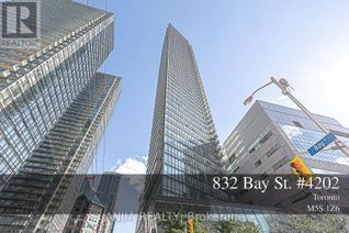 Condo Apartment for Sale, 832 Bay Street #4202, Toronto (Bay Street Corridor), ON