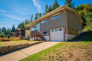 Detached House for Sale, 2416 11th Avenue, Castlegar, BC