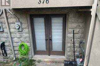 Townhouse for Rent, 376 Lippincott Street #lower, Toronto (University), ON