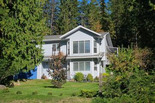 Detached House for Sale, 401 Nelson Avenue, Nakusp, BC