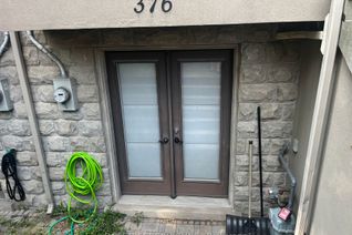 Freehold Townhouse for Rent, 376 Lippincott St #lower, Toronto, ON