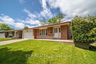 Backsplit for Rent, 153 Clappison Blvd, Toronto, ON