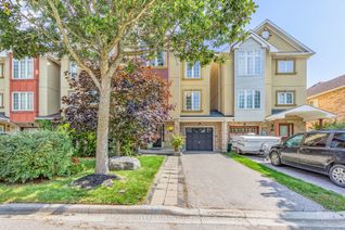 Townhouse for Sale, 80 Gail Parks Cres, Newmarket, ON