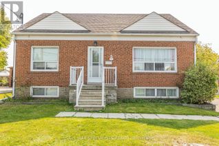 Detached House for Sale, 5 Mayall Avenue, Toronto (Downsview-Roding-CFB), ON