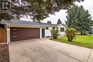 Bungalow for Sale, 33 Munro Crescent, Red Deer, AB