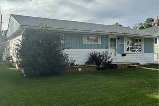 Bungalow for Sale, 113 12th Street, Weyburn, SK