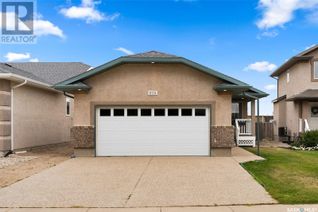 Bungalow for Sale, 815 Bluebird Crescent, Regina, SK