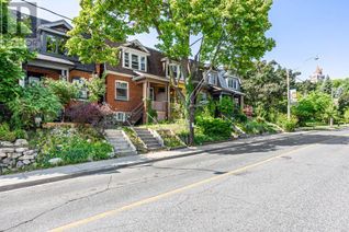 Semi-Detached House for Sale, 198 Spadina Road, Toronto (Casa Loma), ON