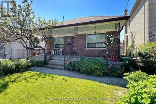 Bungalow for Sale, 105 Regina Avenue, Toronto (Englemount-Lawrence), ON