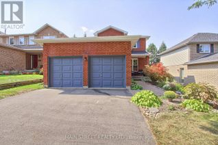 Detached House for Sale, 426 Pickering Crescent, Newmarket (Gorham-College Manor), ON