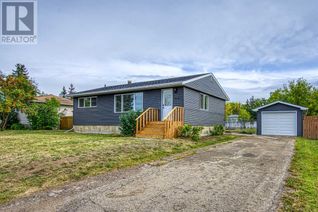 Property for Sale, 914 4 Avenue, Beaverlodge, AB