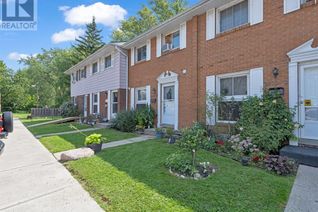 Condo Townhouse for Sale, 2972 Meadowbrook Lane #1, Windsor, ON