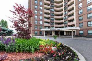 Apartment for Sale, 61 Richview Rd #301, Toronto, ON