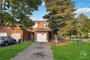 Townhouse for Sale, 127 Woodbury Crescent, Ottawa, ON