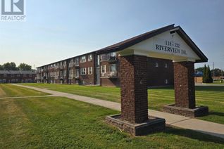 Condo Apartment for Sale, 122 Riverview Drive #319, Chatham, ON