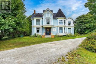 Detached House for Sale, 76 Montague Row, Digby, NS