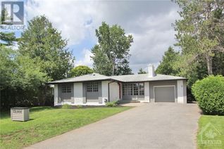 Detached House for Sale, 3 Ashford Drive, Nepean, ON