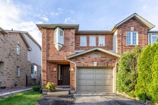 Freehold Townhouse for Sale, 19 Foxtrot Dr, Hamilton, ON