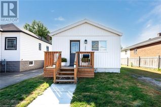 Detached House for Sale, 349 Third Avenue W, North Bay, ON