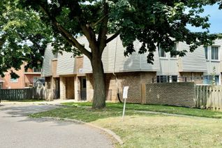 Townhouse for Sale, 17 Old Pine Tr #149, St. Catharines, ON