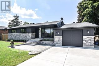 Detached House for Sale, 118 Seneca Drive, Ancaster, ON