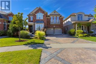 Detached House for Sale, 261 Montreal Circle, Stoney Creek, ON