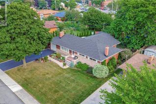 Bungalow for Sale, 32 Old Orchard Drive, Hamilton, ON