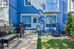 Townhouse for Sale, 25 Britten Close Unit# A15, Hamilton, ON