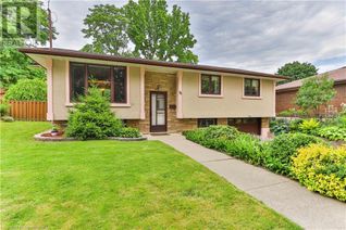 Bungalow for Sale, 16 Colmar Place, Dundas, ON