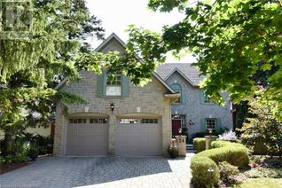 Detached House for Sale, 24 John Street E, Waterdown, ON