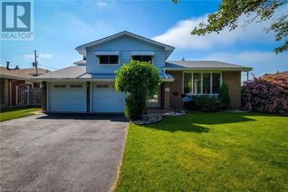 Detached House for Sale, 215 Montmorency Drive, Hamilton, ON