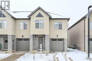 Semi-Detached House for Sale, 14 Bayberry Lane, Hamilton, ON