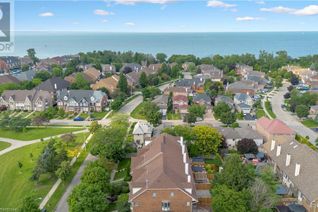 Freehold Townhouse for Sale, 11 Waterford Crescent, Stoney Creek, ON