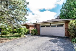 Detached House for Sale, 19 Isabel Drive, Brantford, ON