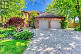 Detached House for Sale, 341 Acacia Court, Oakville, ON