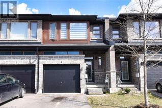 Freehold Townhouse for Sale, 30 Times Square Boulevard Unit# 4, Stoney Creek, ON