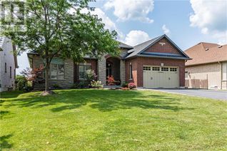 Detached House for Sale, 71 Newport Lane, Port Dover, ON