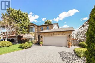 Detached House for Sale, 22 Glen Park Court, Hamilton, ON