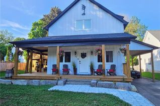 Detached House for Rent, 33 Mary Street W, Niagara-on-the-Lake, ON