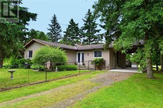 Detached House for Sale, 731 Old Hwy 8, Rockton, ON